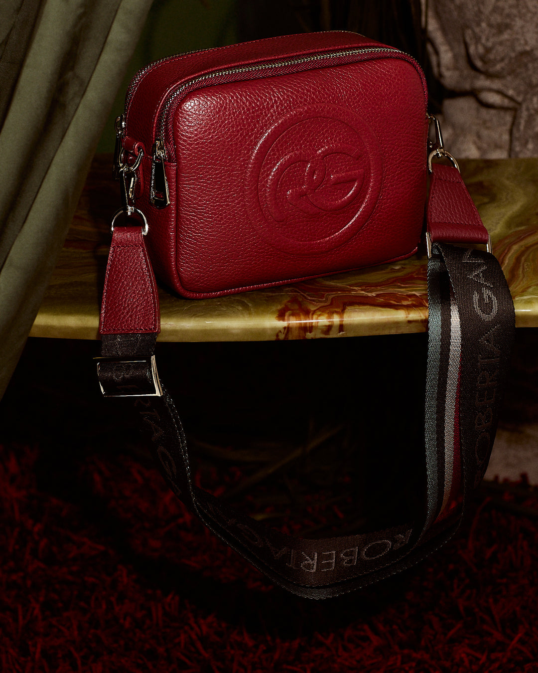 Roberta Pelle camera e crossbody in pelle con doppio scomparto e tracolla staccabile